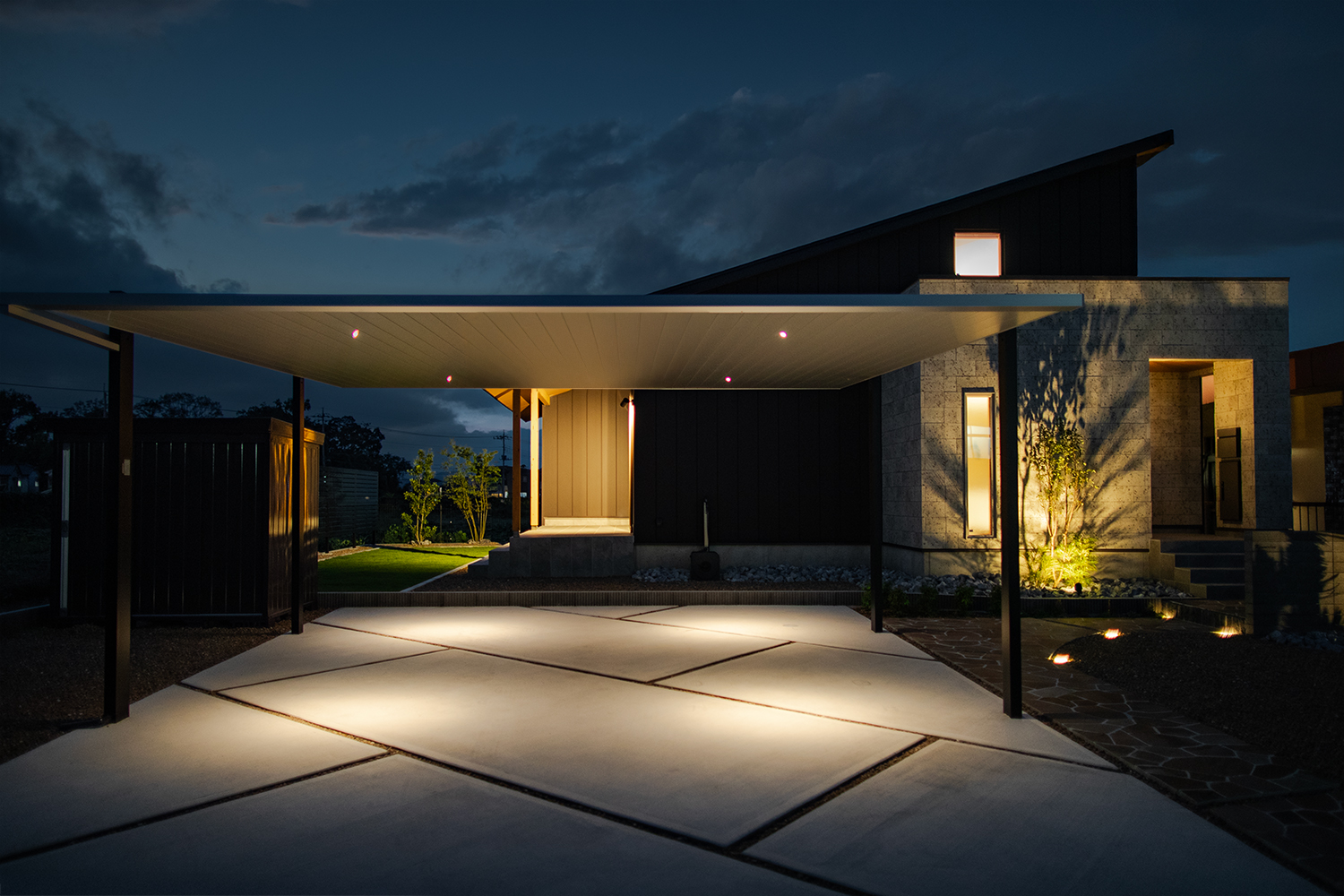 静粛性と高気密性能が生み出す穏やかな空間の家-外観10