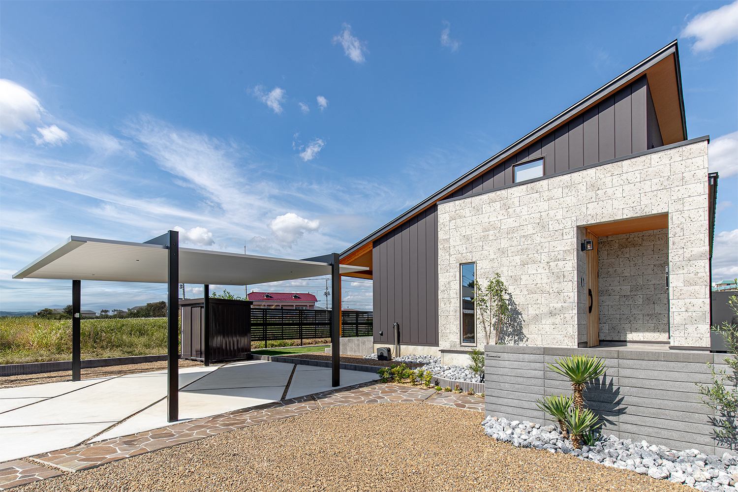 静粛性と高気密性能が生み出す穏やかな空間の家-外観2